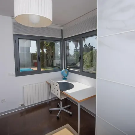 R144 Sea View For 6 People *