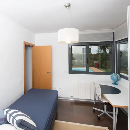Villa R144 Sea View For 6 People Calafell