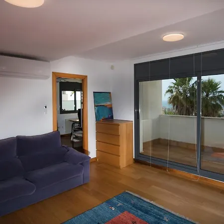 R144 Sea View For 6 People Villa *