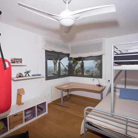 R144 Sea View For 6 People Villa Calafell